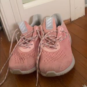 Adidas 6.5 Women’s pink running shoes GUC